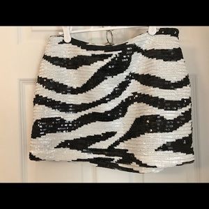 Bebe Zebra Sequin Striped Mini Skirt Sz Small